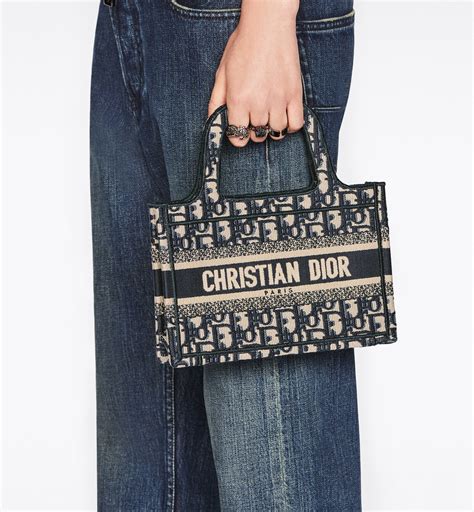 dior dior book tote dior oblique embroidery women|christian dior embroidery style.